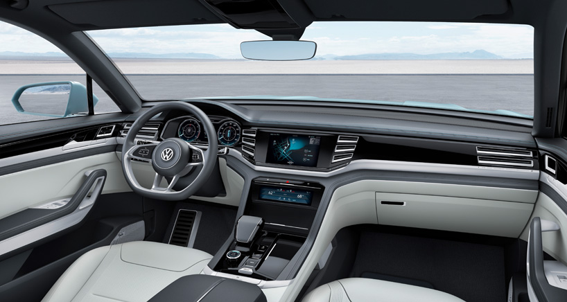 volkswagen-cross-coupe-GTE-designboom07