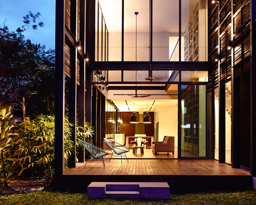 faber terrace by HYLA architects uses a timber screen to ensure privacy