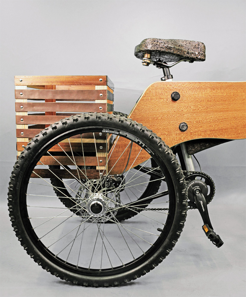 RAIOOO-electric-wooden-tricycle-designboom08
