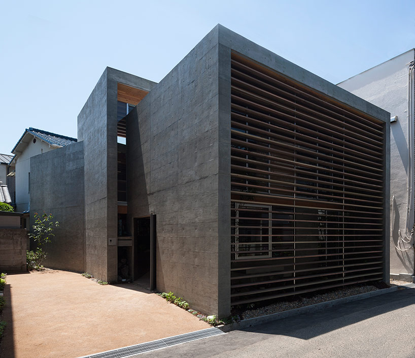 UID architects constructs concrete-shelled shrimp residence