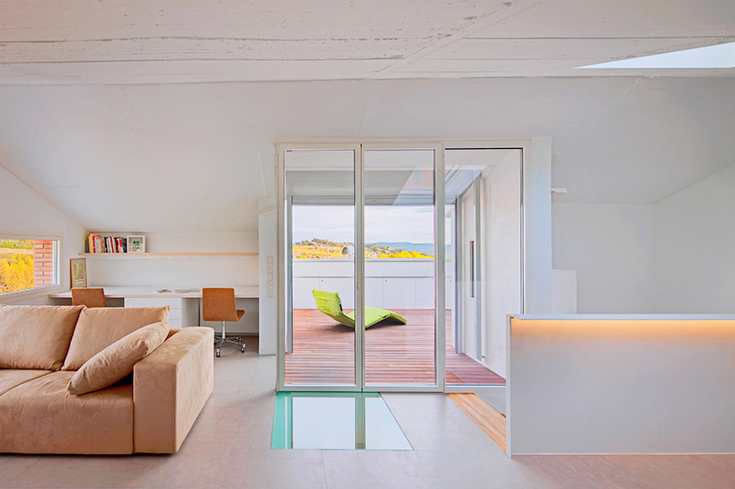 agustí costa renovates GSX house in berga, catalonia