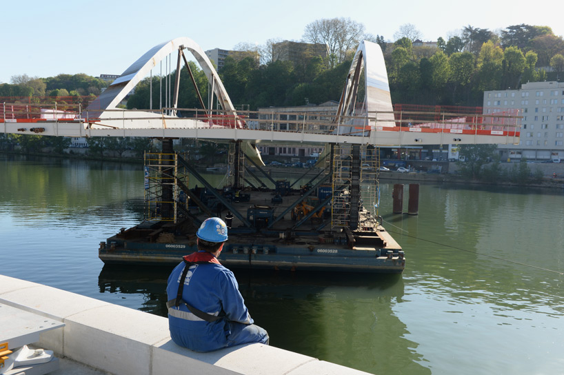 explorations architecture schuman bridge lyon france designboom