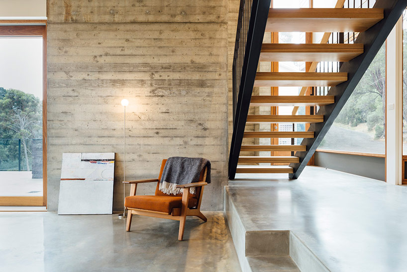 maloney architects constructs the invermay house of concrete, wood, and glass