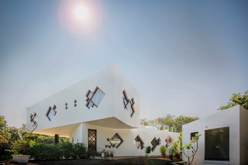 note-d tomoe villas alibag india designboom