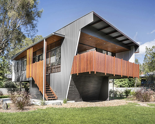 refresh design cantilevers the northern rivers beach house