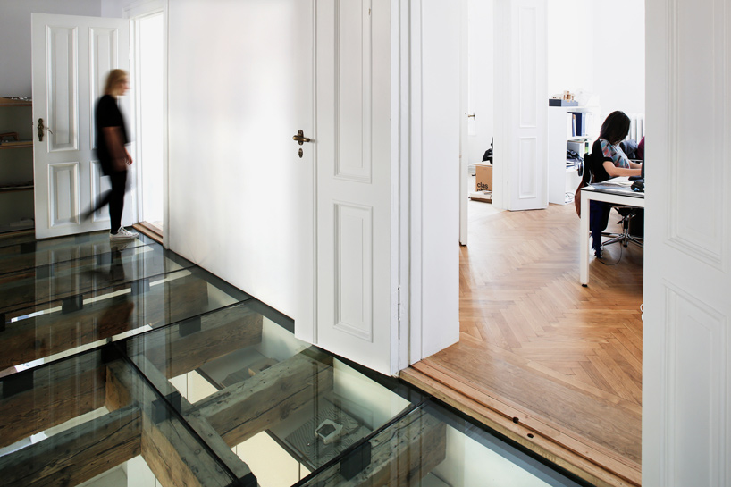 reiulf ramstad's oslo office features a transparent glass floor