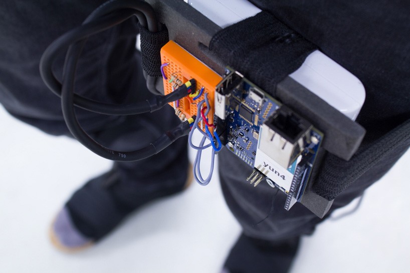 stellvertreter-shoes-designboom10