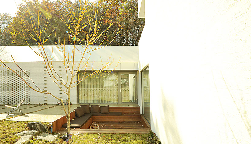 100 A crafts the w house as a blank canvas marked by time