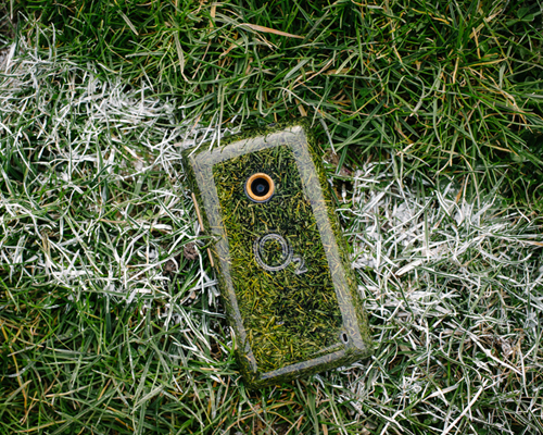 O2 recycle grass phone made from twickenham's rugby pitch clippings