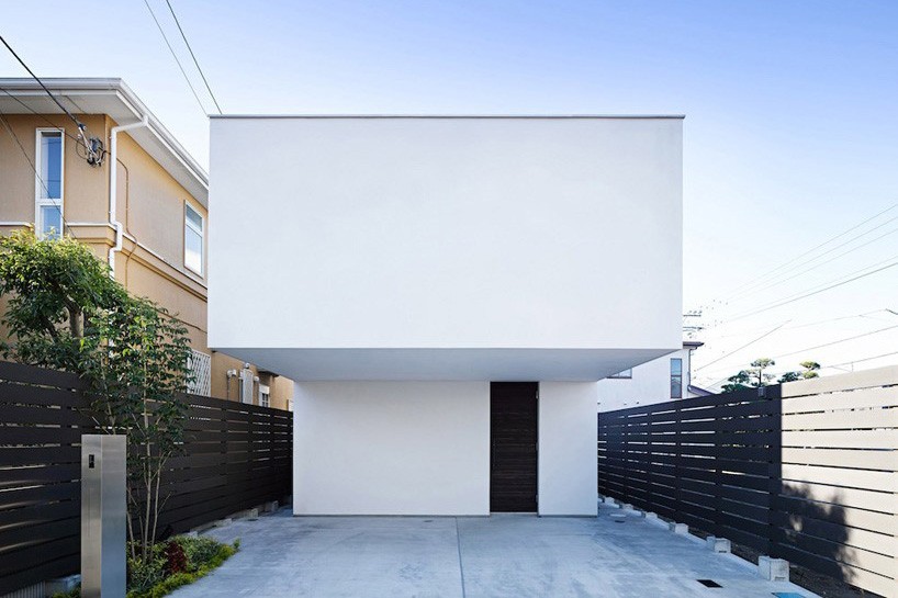 wave house, a coastal family residence designed by apollo architects