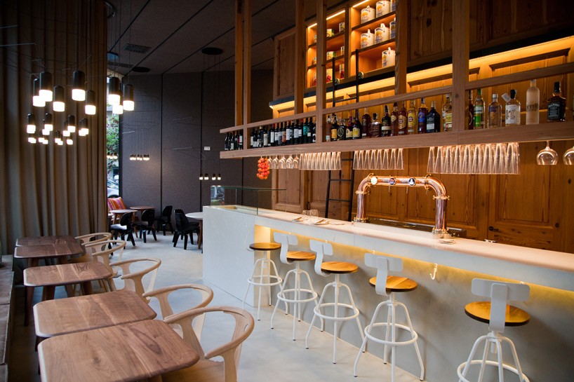 isabel lópez vilalta and magüi gonzález creates barton restaurant in barcelona