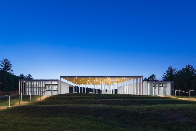 design/buildLAB sharon fieldhouse baseball pavilion designboom