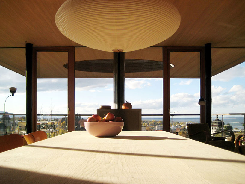 elmar ludescher architekt constructs haus am felsen over a valley in bregenz