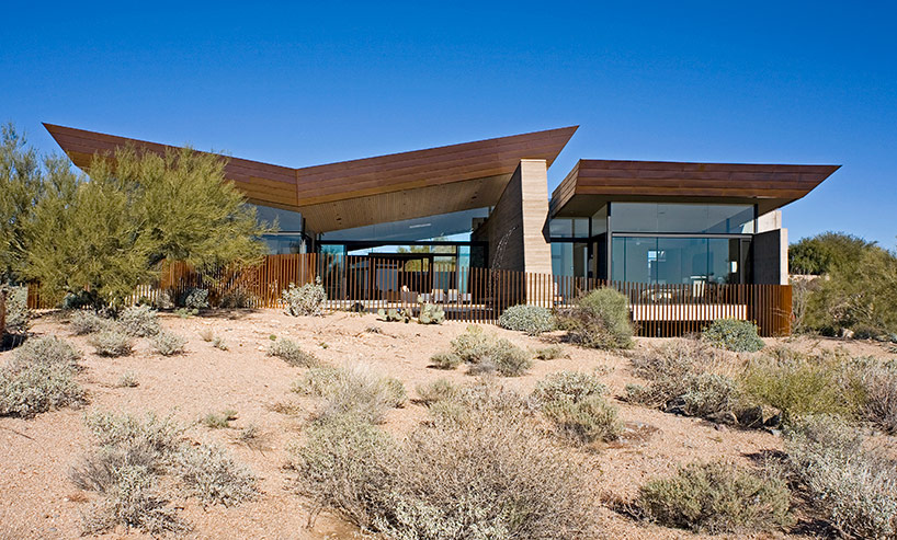 kendle design collaborative casts the desert wing house
