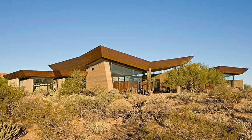 kendle design collaborative casts the desert wing house