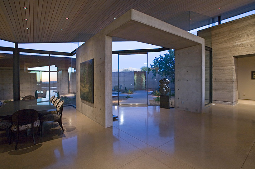 kendle design collaborative casts the desert wing house