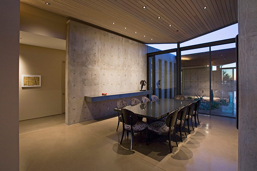 kendle design collaborative casts the desert wing house