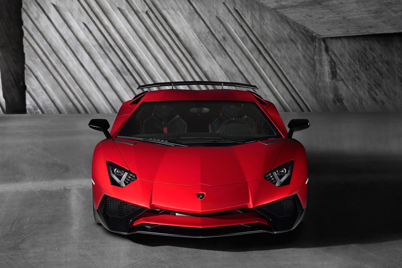 lamborghini aventador LP 750-4 superveloce unveiled at geneva 2015