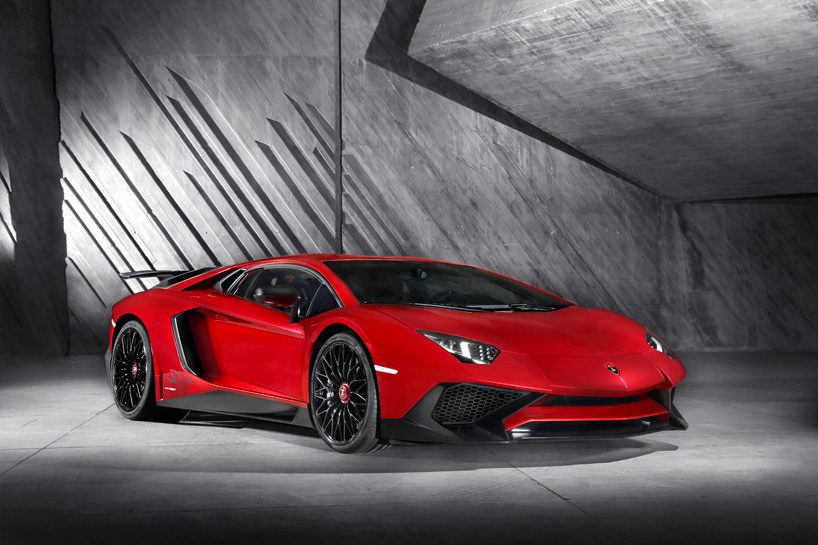 lamborghini aventador LP 750-4 superveloce unveiled at geneva 2015