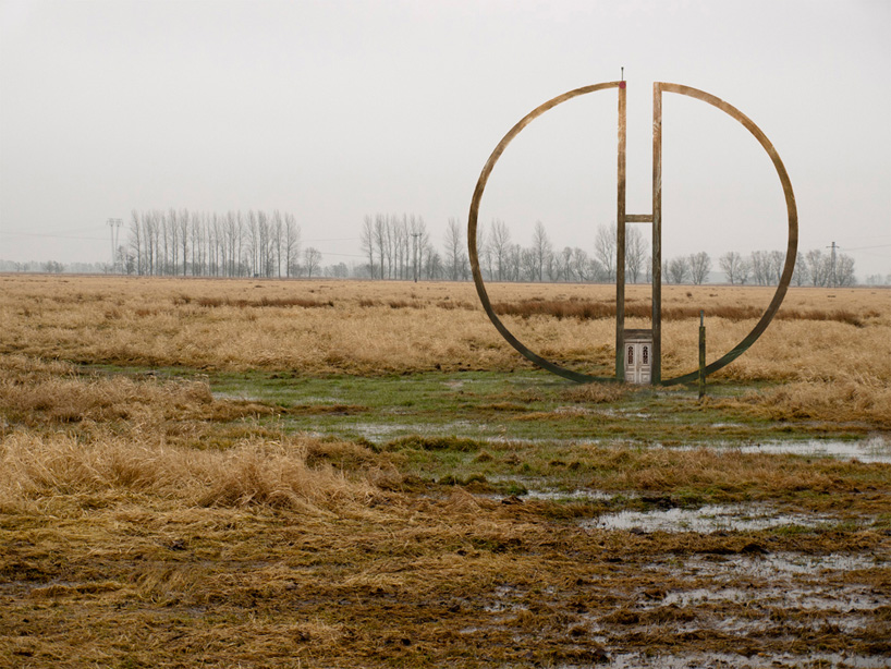 matthias-jung-surreal-homes-designboom-07