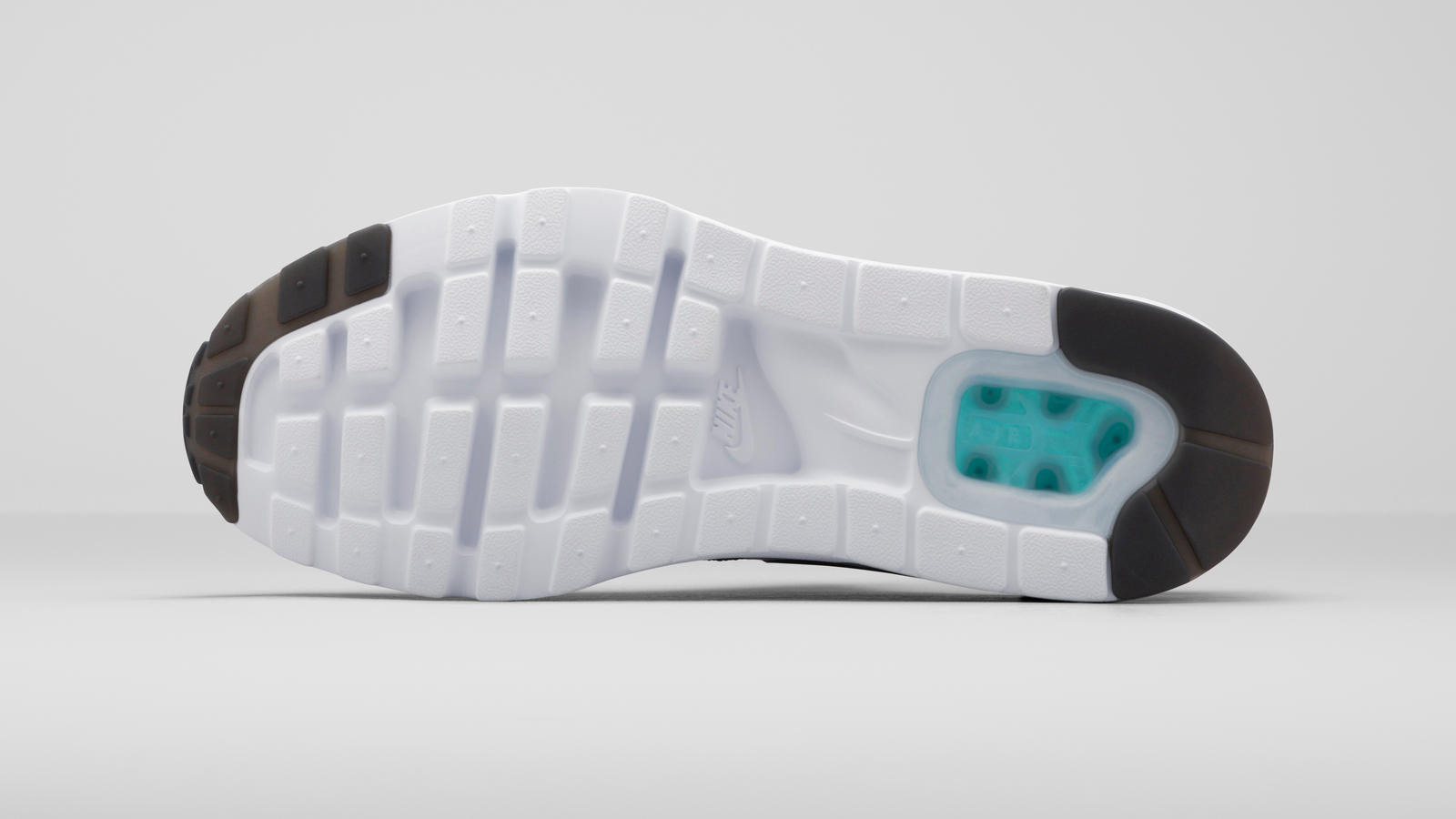 tinker hatfield air max zero