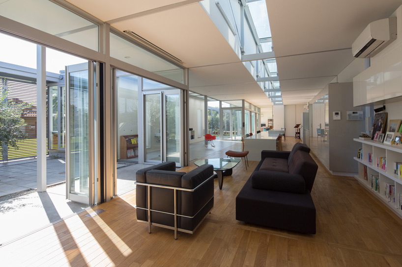 3 kids 2 dogs and the jungle osamu morishita architect japan