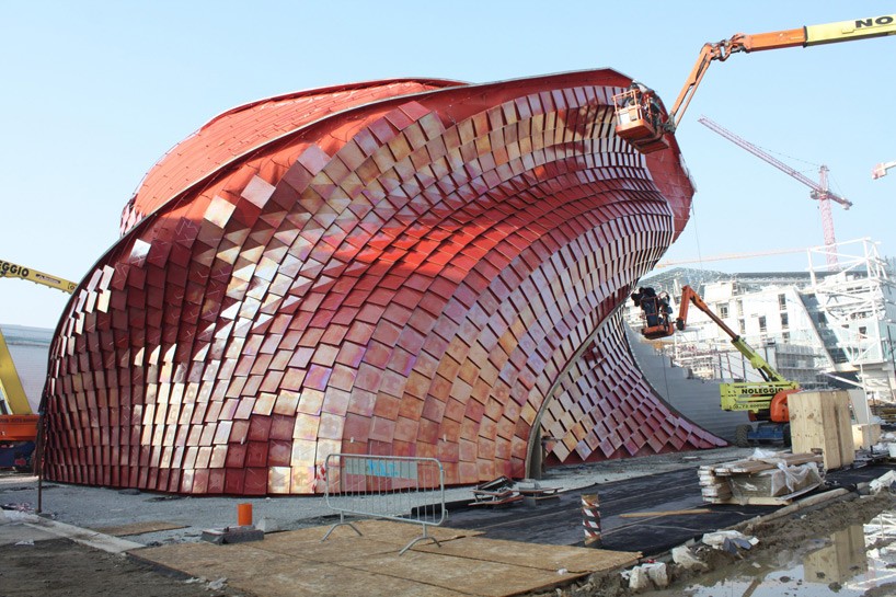 daniel libeskind's dynamic twisting vanke pavilion nearing completion