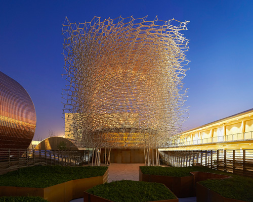 the UK pavilion presents a giant aluminium beehive at expo milan 2015