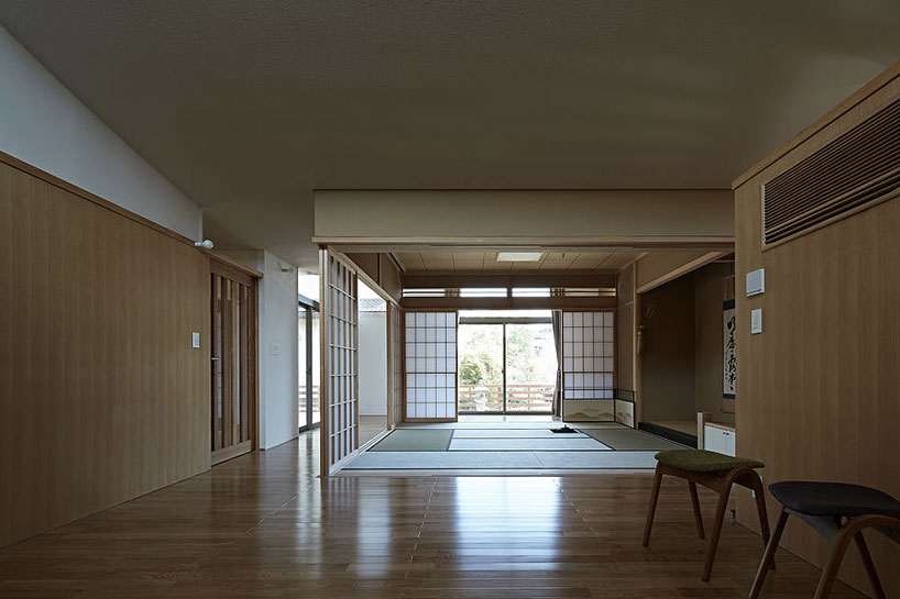 komagata house by chisato iiyama supports butterfly roof