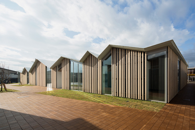 kengo kuma community center towada city plaza aomori designboom