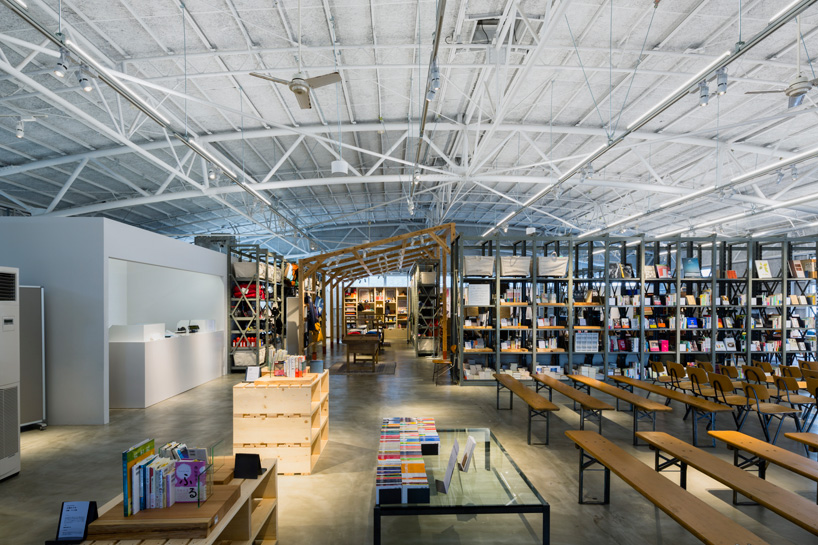 kengo kuma la kagu shop cafe kagurazaka tokyo designboom