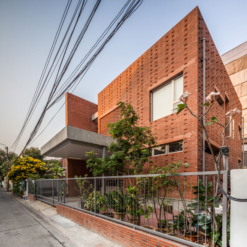 artfully built brick residence in bangkok by junsekino