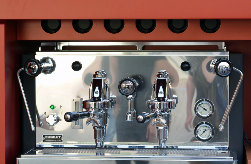 peugeot-foodtruck-designboom13