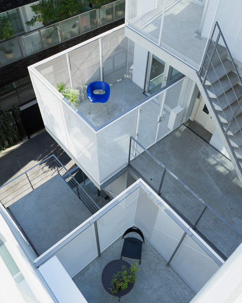 salhaus apartment in nishiazabu japan designboom