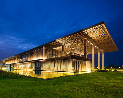 dakar's international conference center by tabanlioglu architects