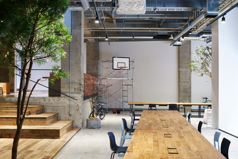 tarafu-architects-akqa-office-designboom-02
