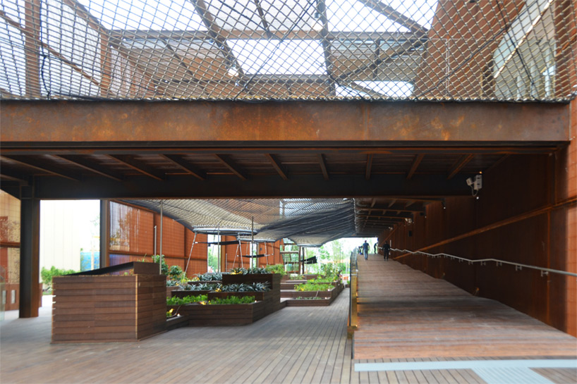 brazil-pavilion-expo-milan-2015-designboom-07