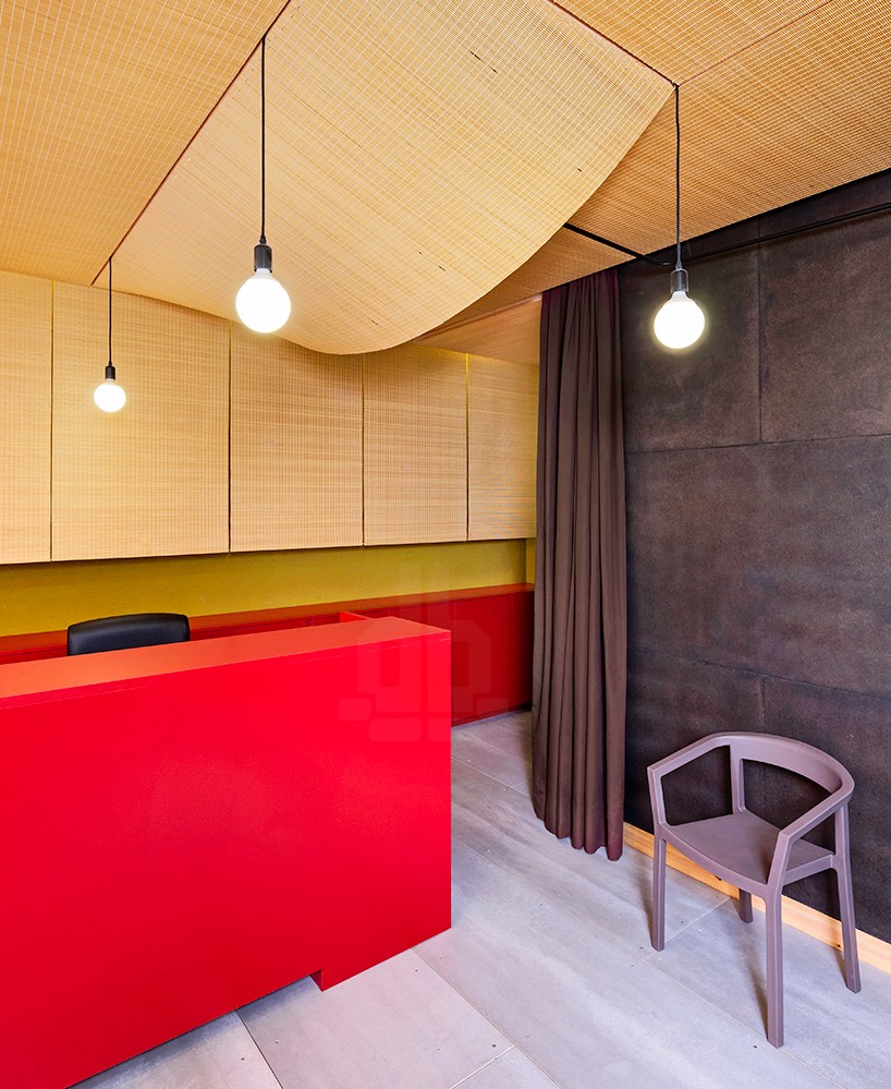 Agusti Costa Completes Bright Homeopathic Clinic In Spain