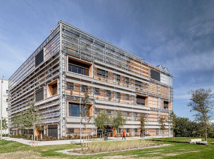 h arquitectes palaeontology research center barcelona designboom