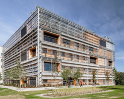 HARQUITECTES + dataAE clad paleontology research center with bioclimatic skin