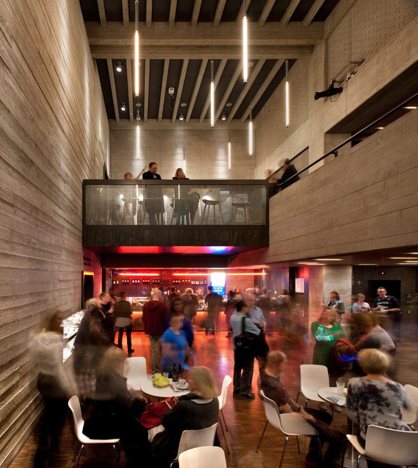 haworth-tompkins-national-theatre-renovation-london-designboom-02