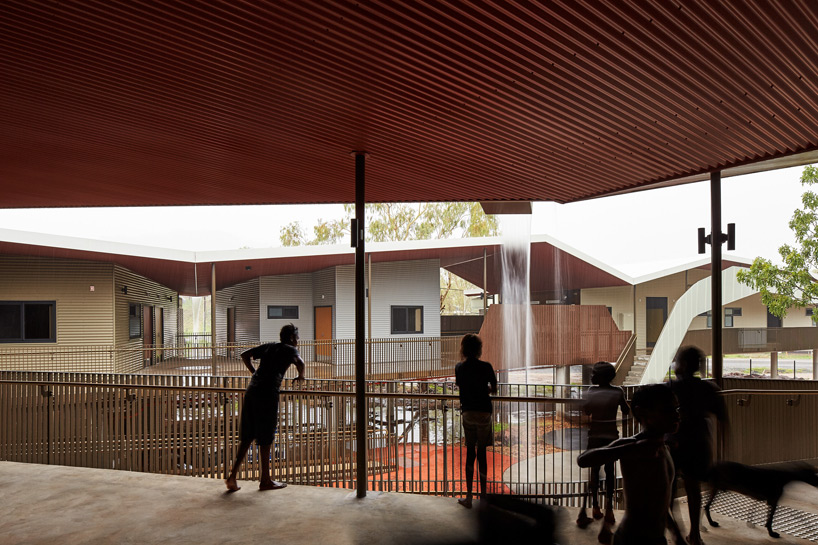 iph-architects-walumba-elders-centre-designboom-02