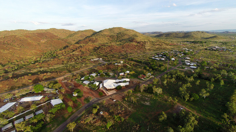 iph-architects-walumba-elders-centre-designboom-02