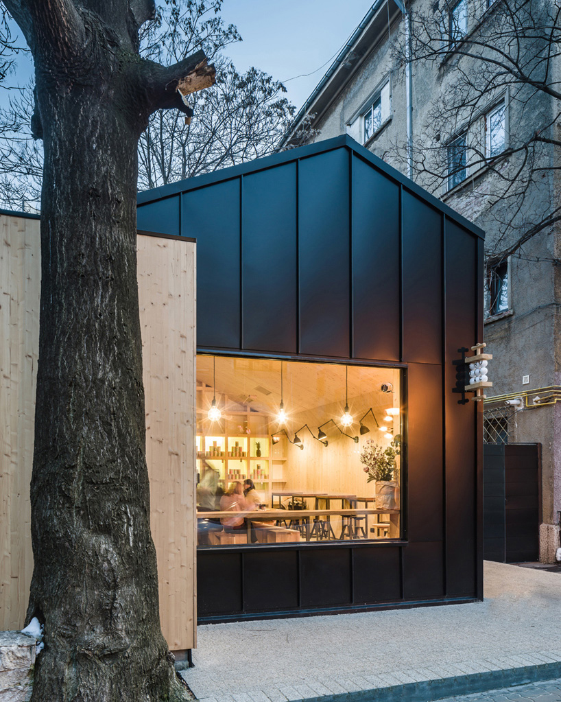nana not a number architects juice bar cabin bucharest designboom