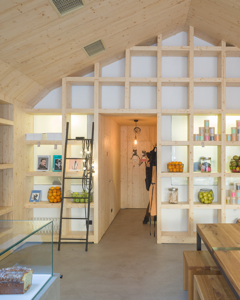 nana not a number architects juice bar cabin bucharest designboom