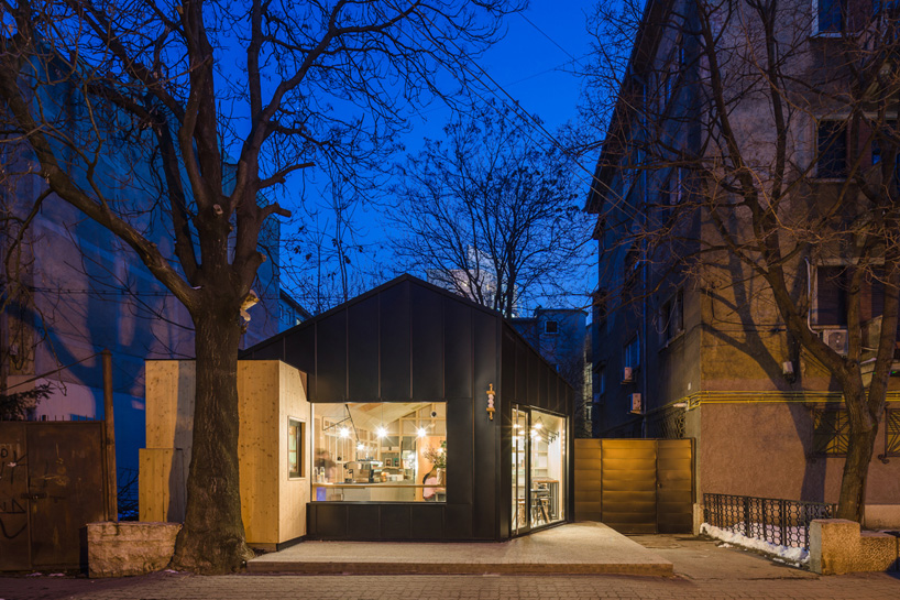 nana not a number architects juice bar cabin bucharest designboom