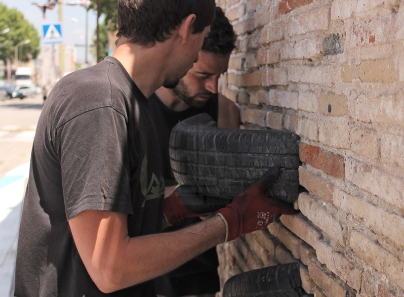 pneumàtic challenges physicality in urban barcelona