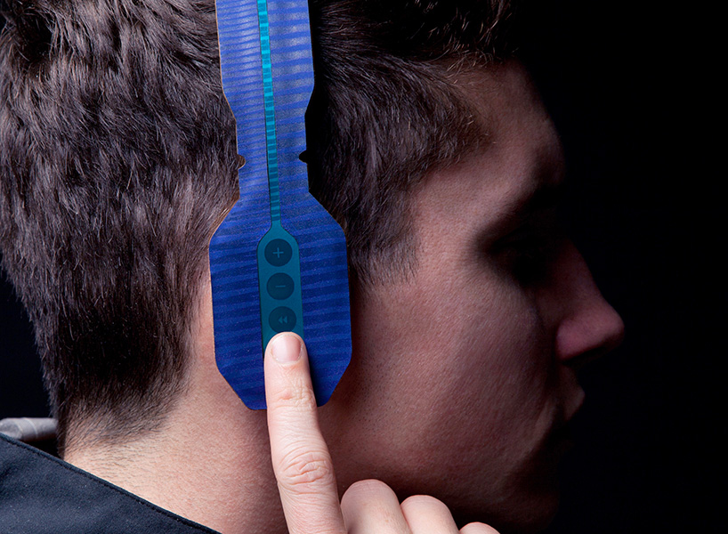 maxime loiseau forms super-thin headphones with printed electronics