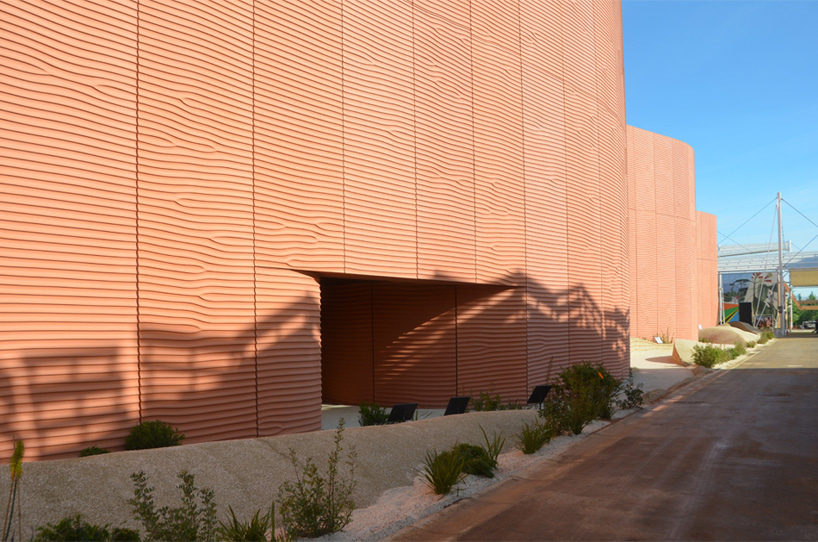 united arab emirates pavilion expo milan 2015 foster and partners designboom