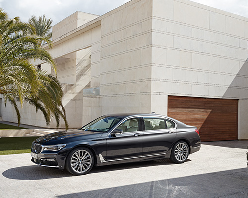 BMW 7 series redefines luxury with modern styling and technologies